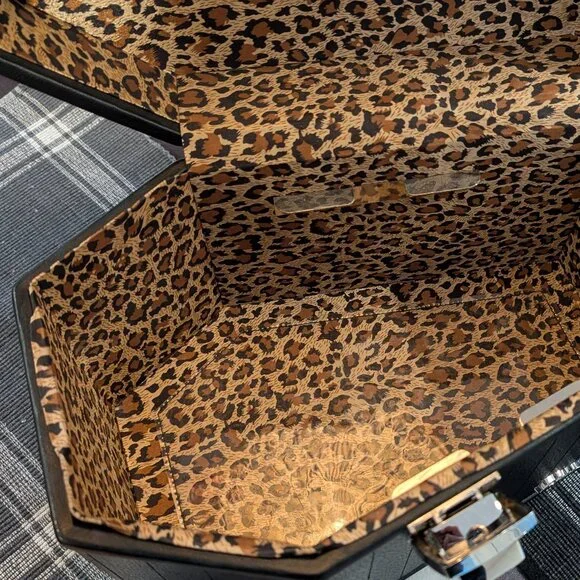 Lux de Ville | RARE! Matte Black Coffin Train Case | Retired - Picture 7 of 11